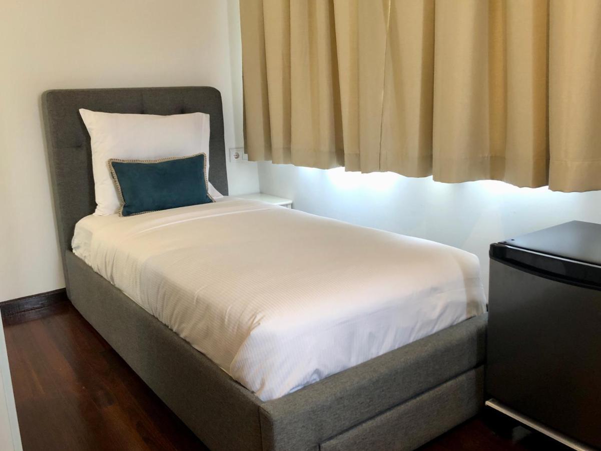 Villa Famiri Boutique Hotel 帕拉马里博 外观 照片