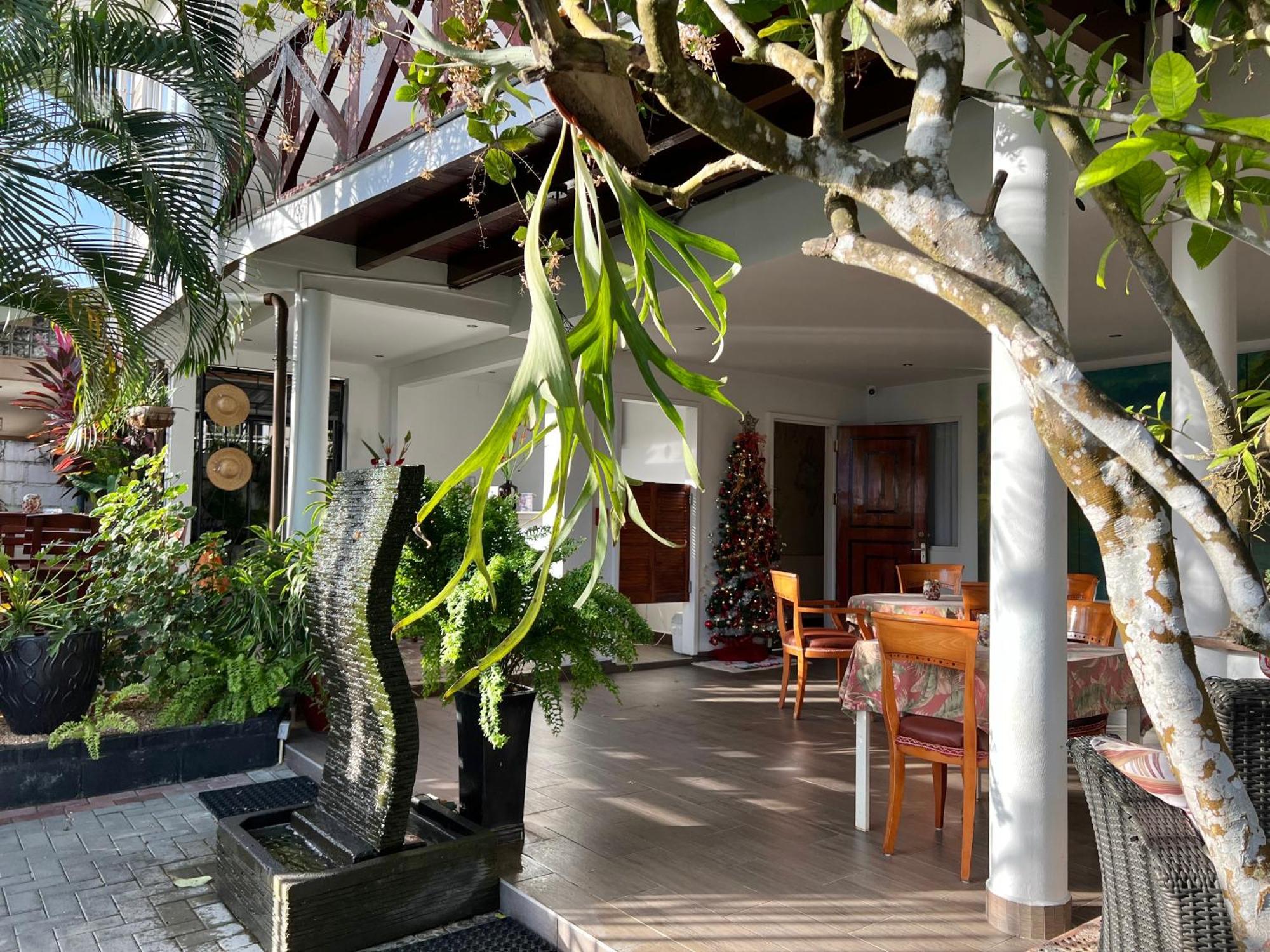Villa Famiri Boutique Hotel 帕拉马里博 外观 照片