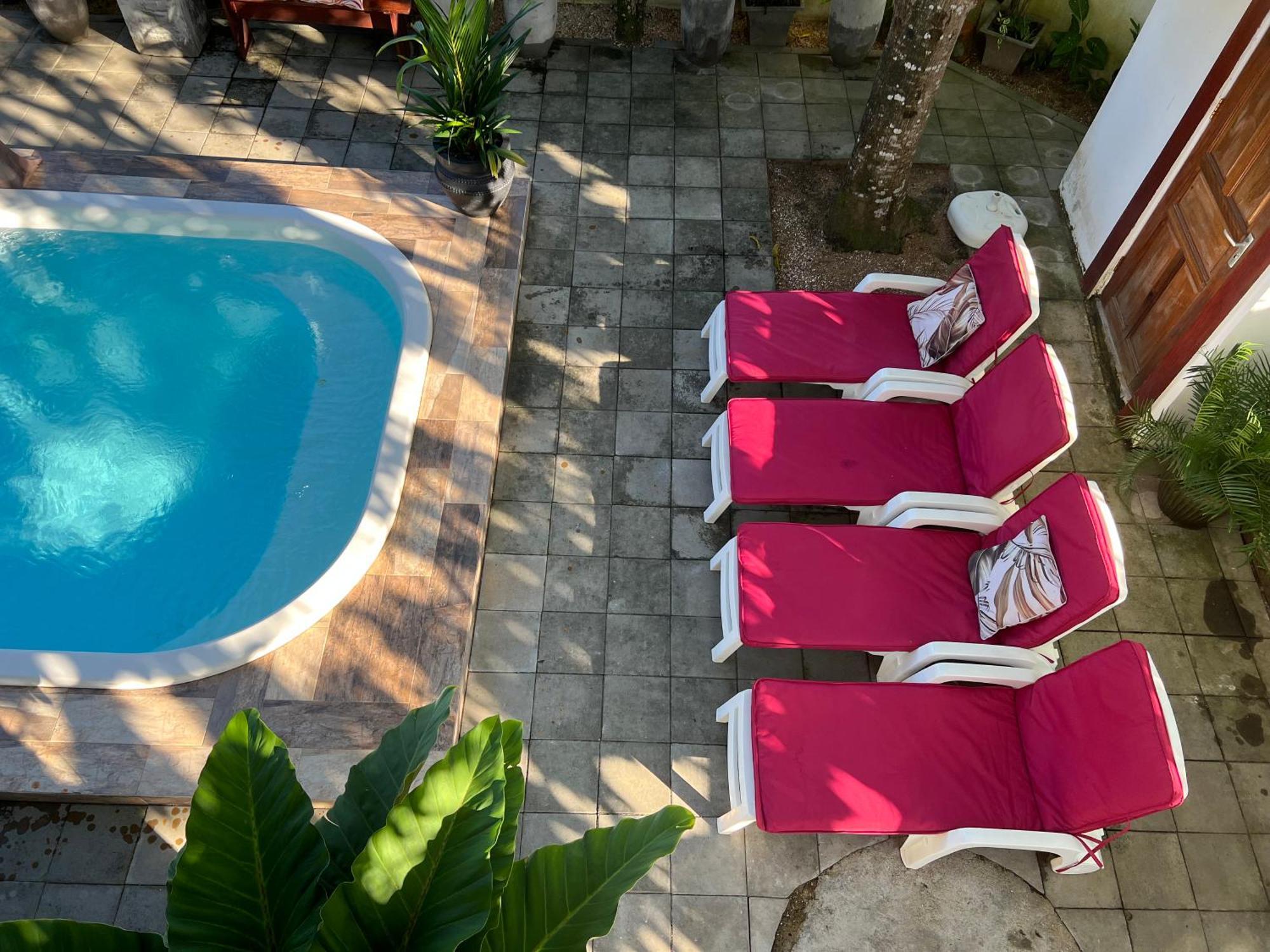 Villa Famiri Boutique Hotel 帕拉马里博 外观 照片